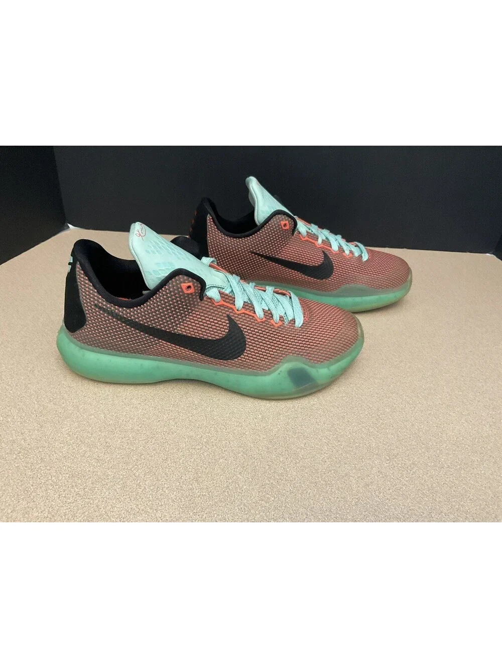 Youth’s Nike Kobe Bryant X 10 “Easter”Hot Lava Sunset Glow Shoes. Size 4.5Y.